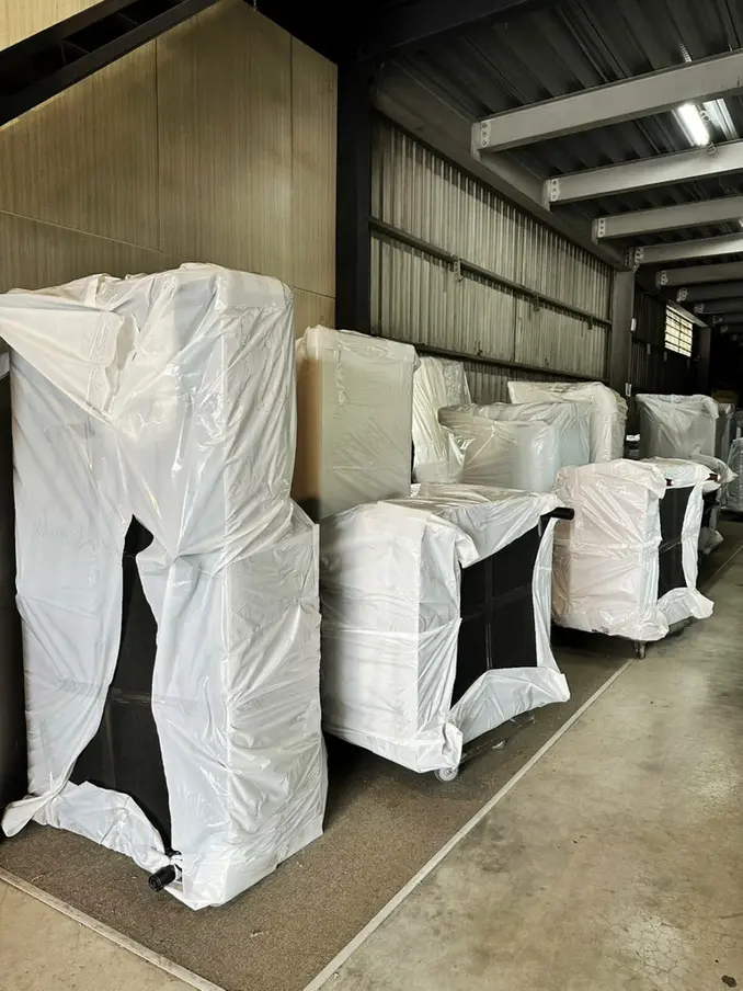 【愛加沙發】台北沙發總工廠位於新北市，專門製作高品質沙發，擁有自己的沙發工廠，一條龍生產線，師傅現場客製化沙發製作過程都看得到，不必擔心沙發來路不明，品質有保障！
