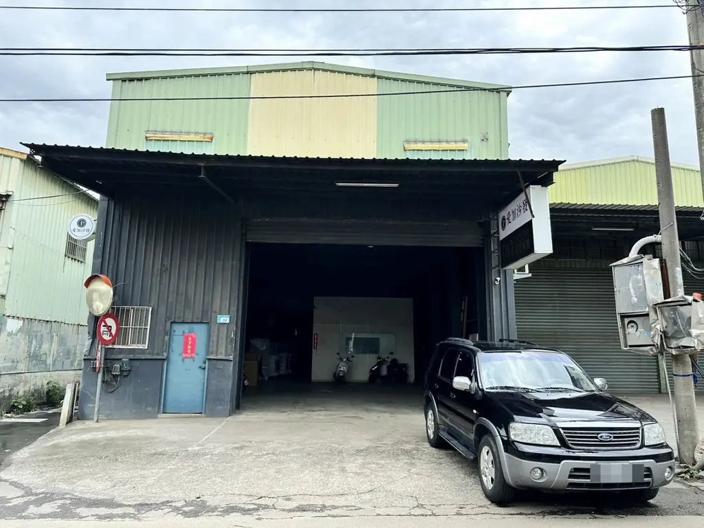 【愛加沙發】台北總工廠位於新北市，專門製作高品質沙發，擁有自己的沙發工廠，一條龍生產線，師傅現場客製化沙發製作過程都看得到，不必擔心沙發來路不明，品質有保障！