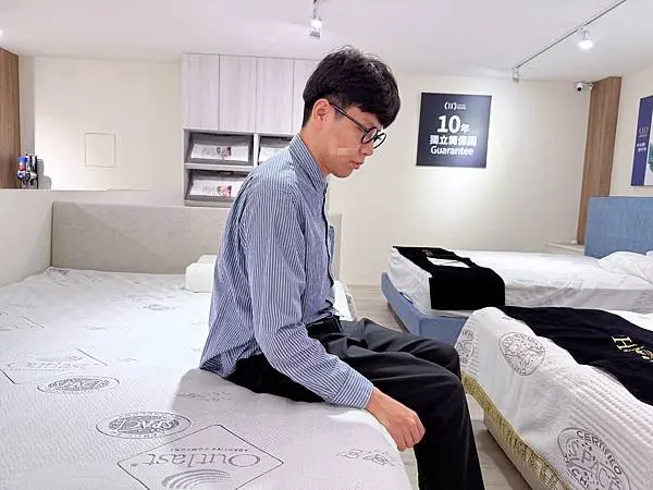 愛加沙發|羅杰斯獨立筒床墊床邊支撐力