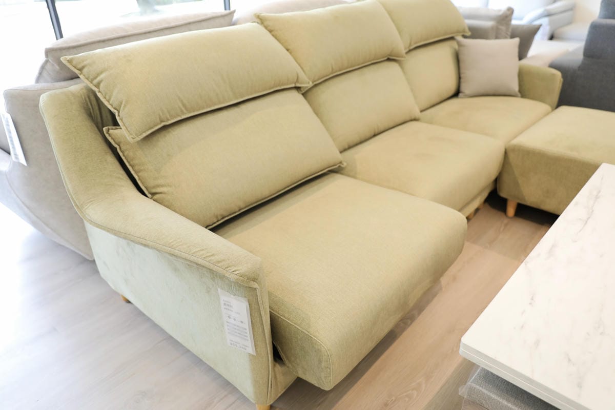 奧地利沙發寬大舒適背枕細節-桃園手工沙發客製化