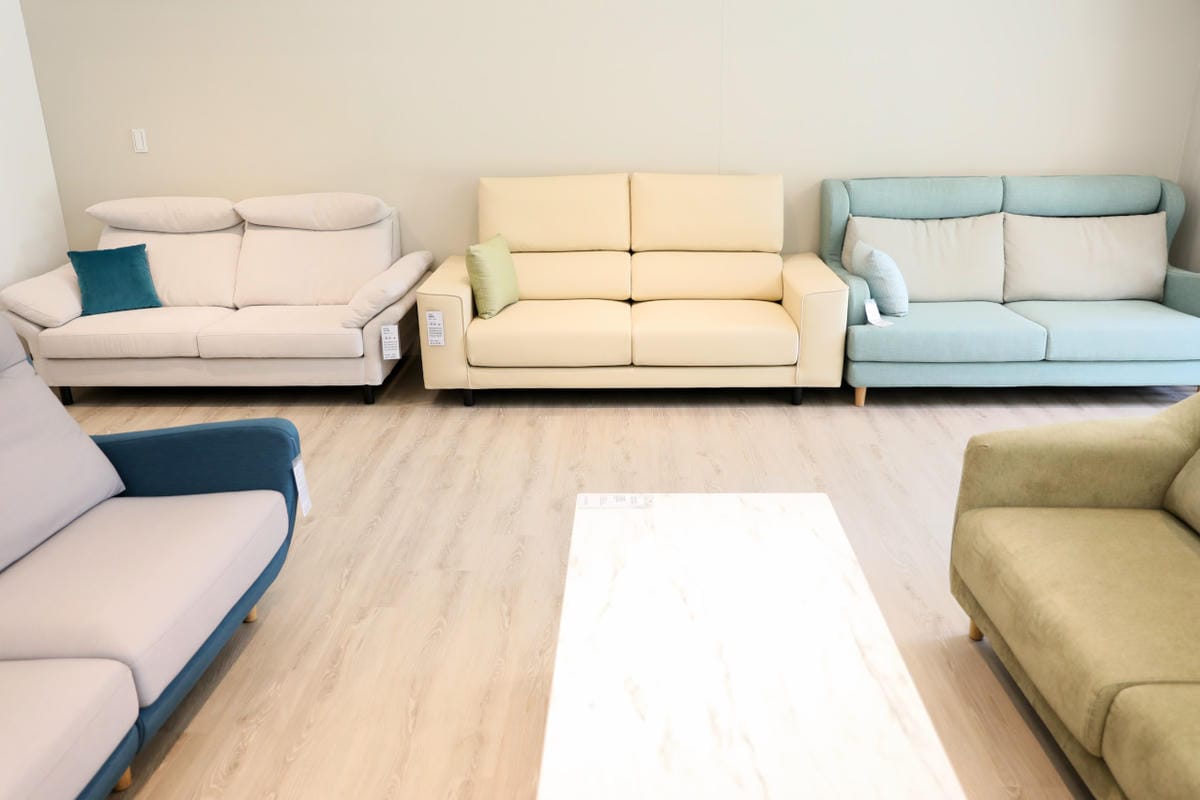 愛加沙發桃園門市多款沙發展示-客製化布料顏色選擇