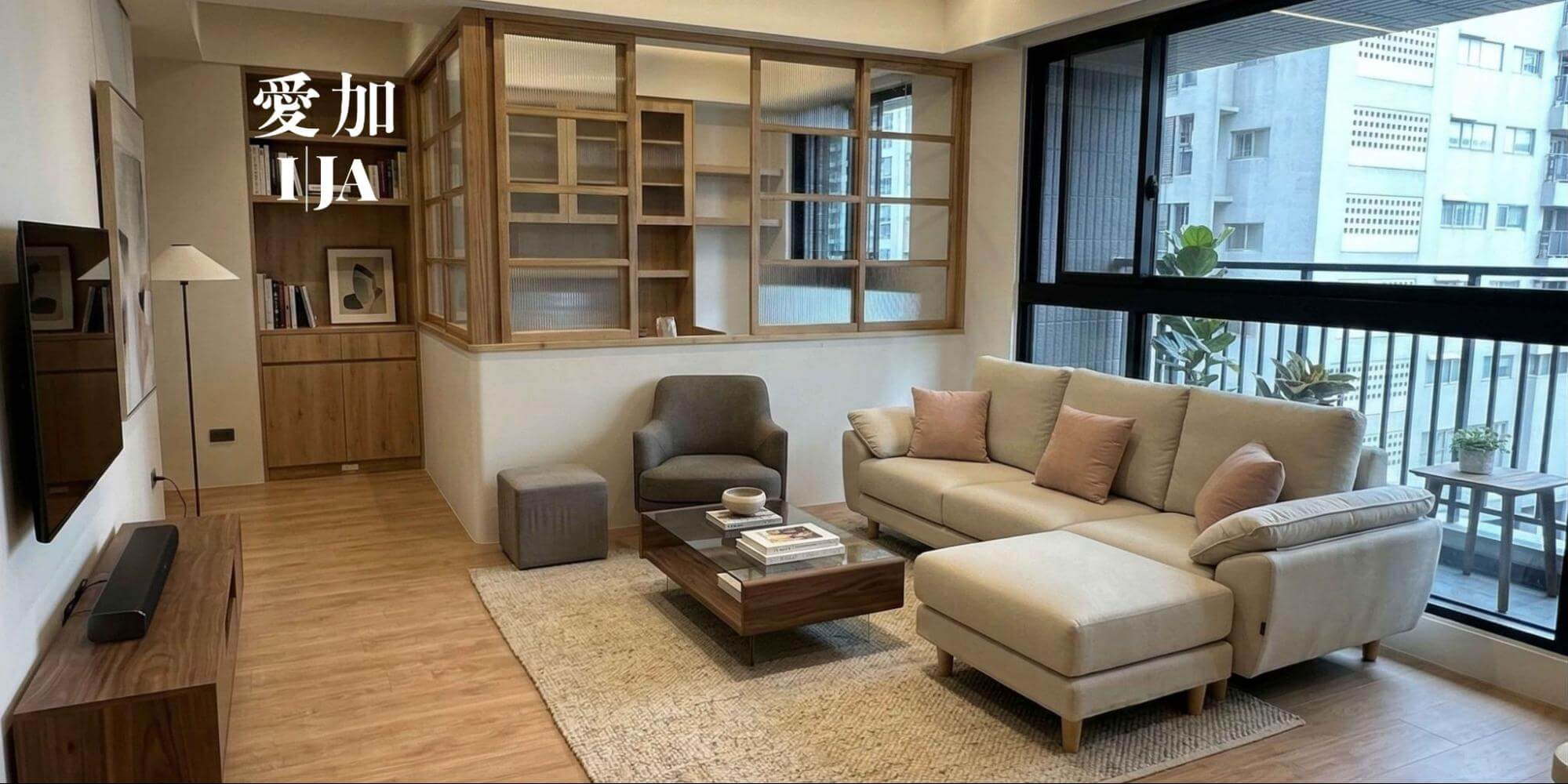 小坪數沙發的挑選，需留意尺寸、款式、使用人數等要素